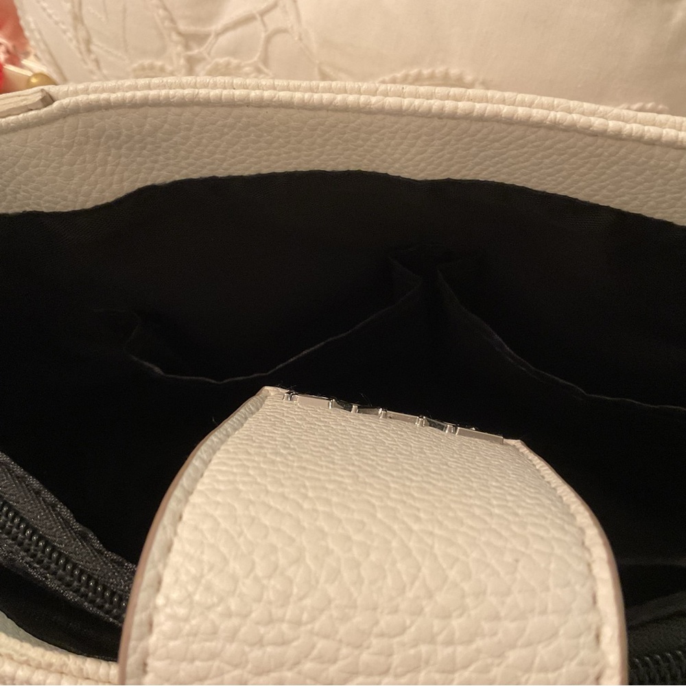 TAHARI “MARLOWE” TOTE BAG FAUX LEATHER, PEARL WHITE - Picture 5 of 16